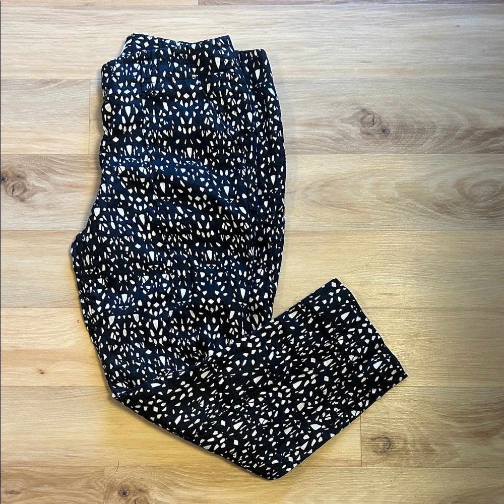 LOFT Black and Cream Abstract Print Pants